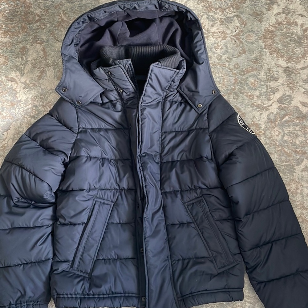 Abercrombie men coat.